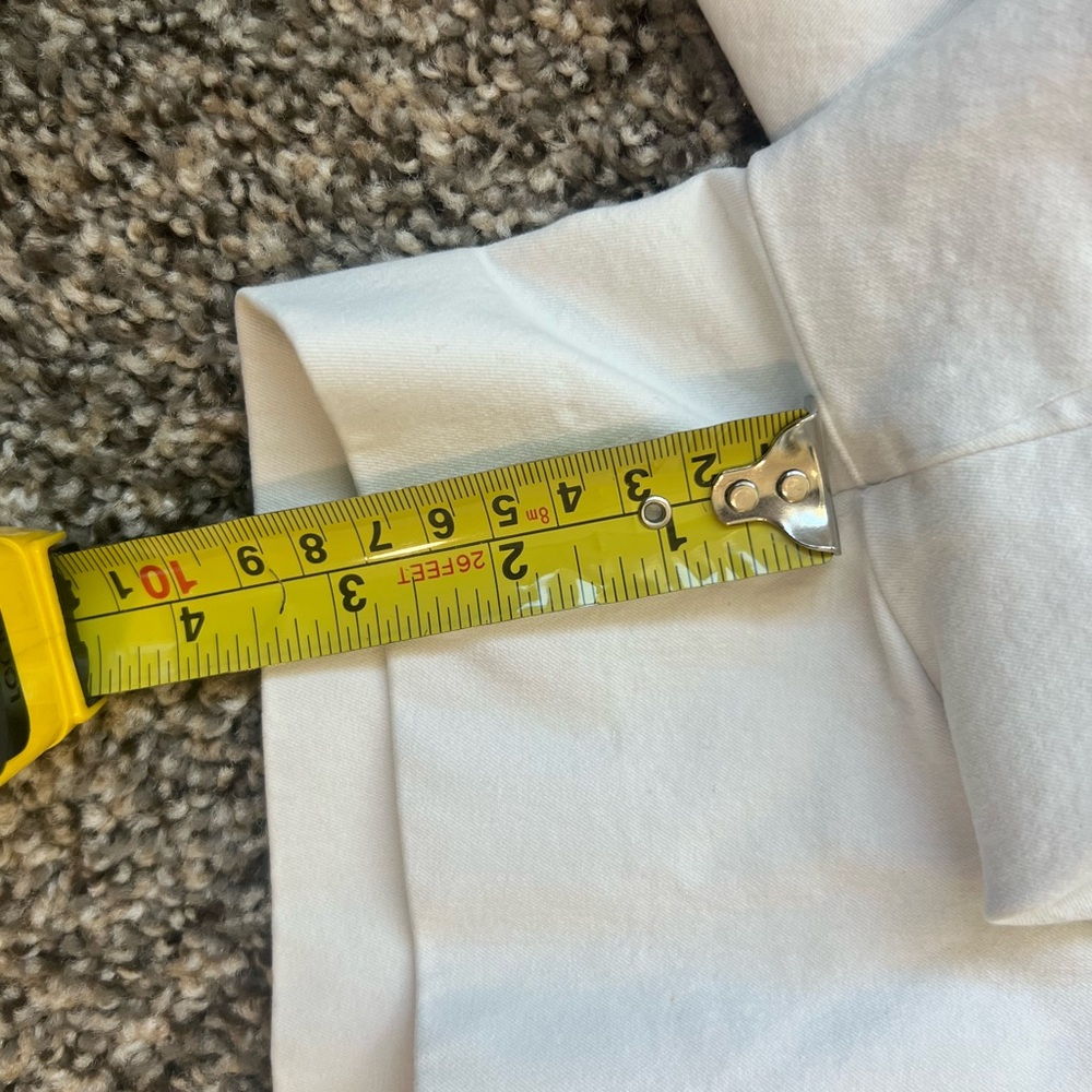 SPANX High-Waist Sculpting Shorts in White❤️LOWEST PRICE FIRM❤️ - Picture 12 of 13